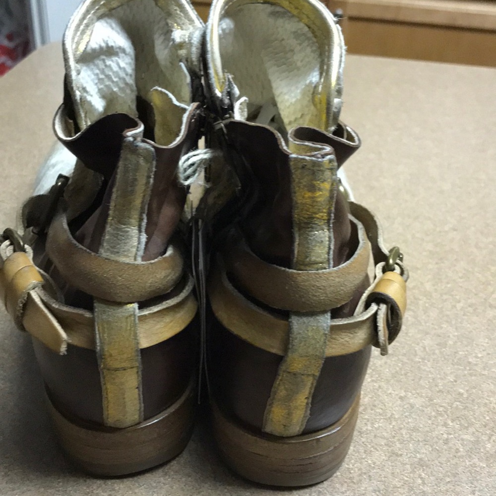 NWT A.S. 98 x FREE PEOPLE. DISTRESSED MOTO BOOTS - Picture 5 of 8